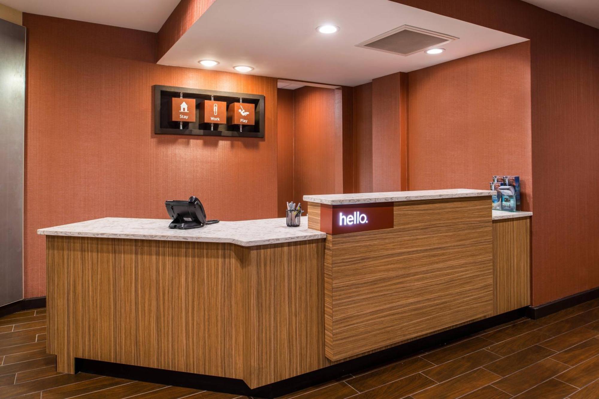 Towneplace Suites By Marriott Charleston-West Ashley Exterior photo